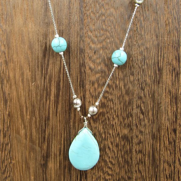 Jewelry - 20" Silver Tone Faux Stone Necklace Vintage